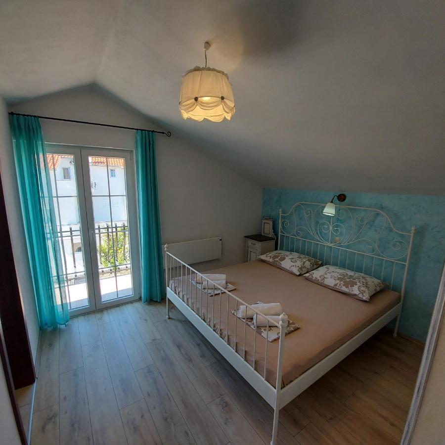 Apartments Batistić Supetarska Draga Zewnętrze zdjęcie