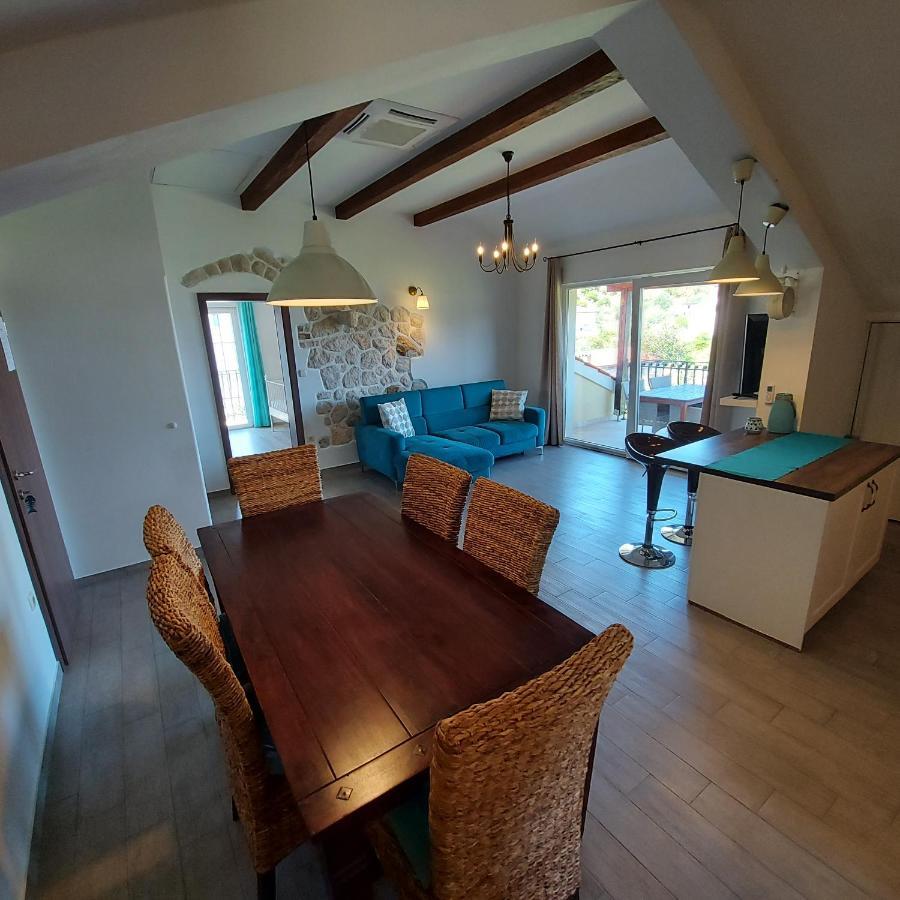Apartments Batistić Supetarska Draga Pokój zdjęcie